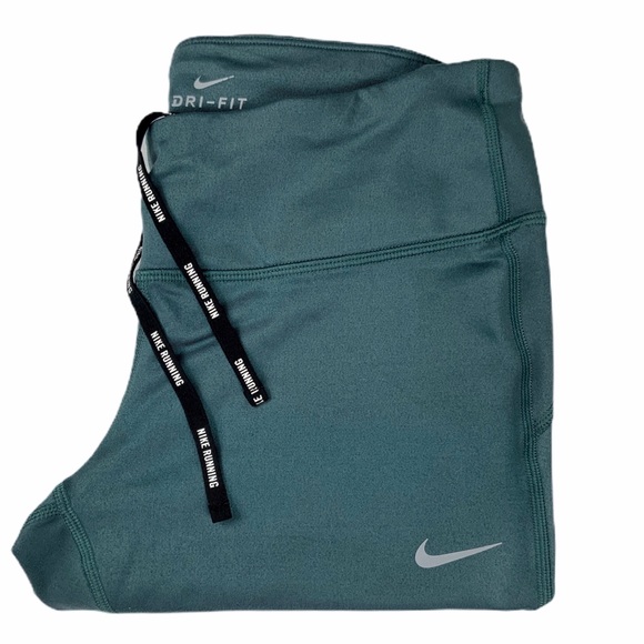 Nike Pants - NIKE Dri Fit running capris pants. SZ SM